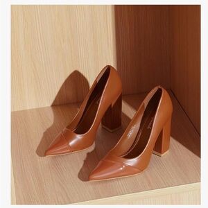Hingswink Brown Chunky Heel Pumps Pointed Toe 4” Office Heels Size 7 (38)